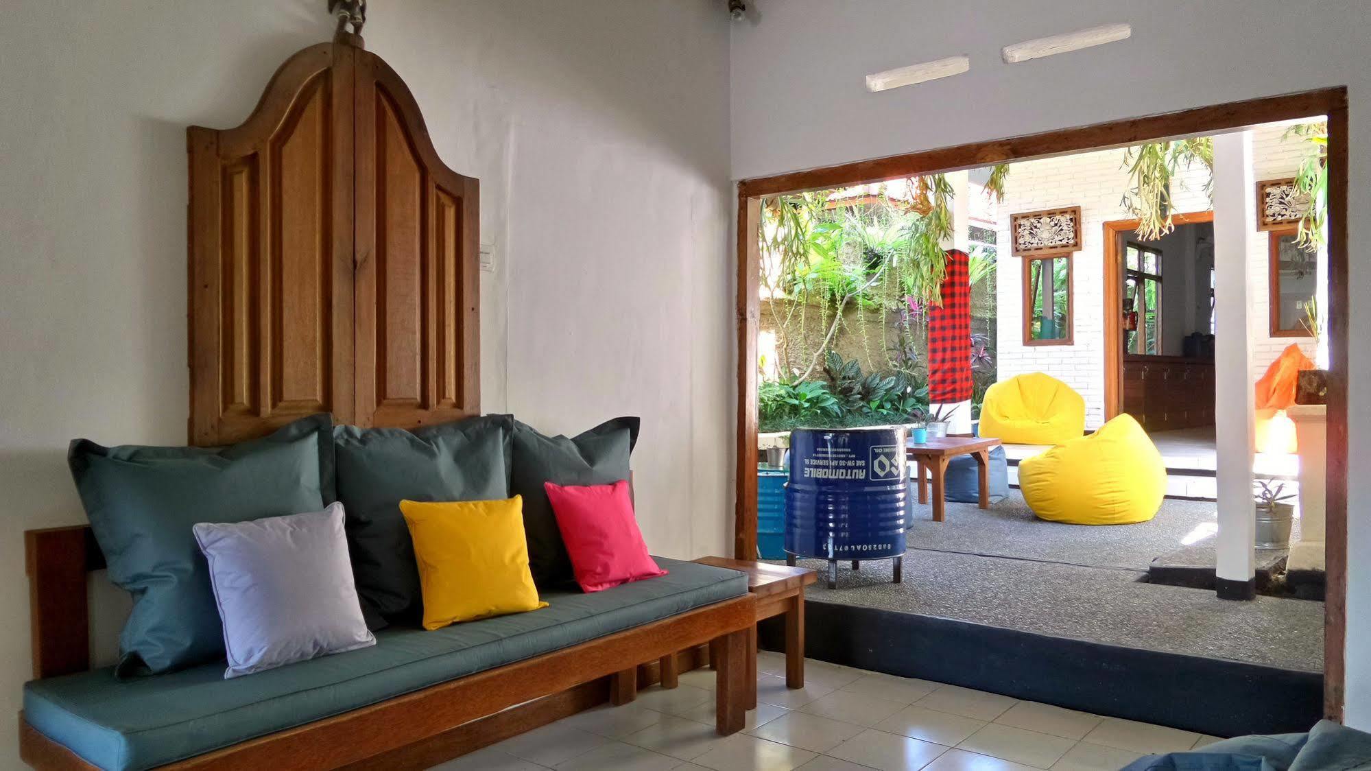 بيت شباب Friendly House Bali أوبود المظهر الخارجي الصورة