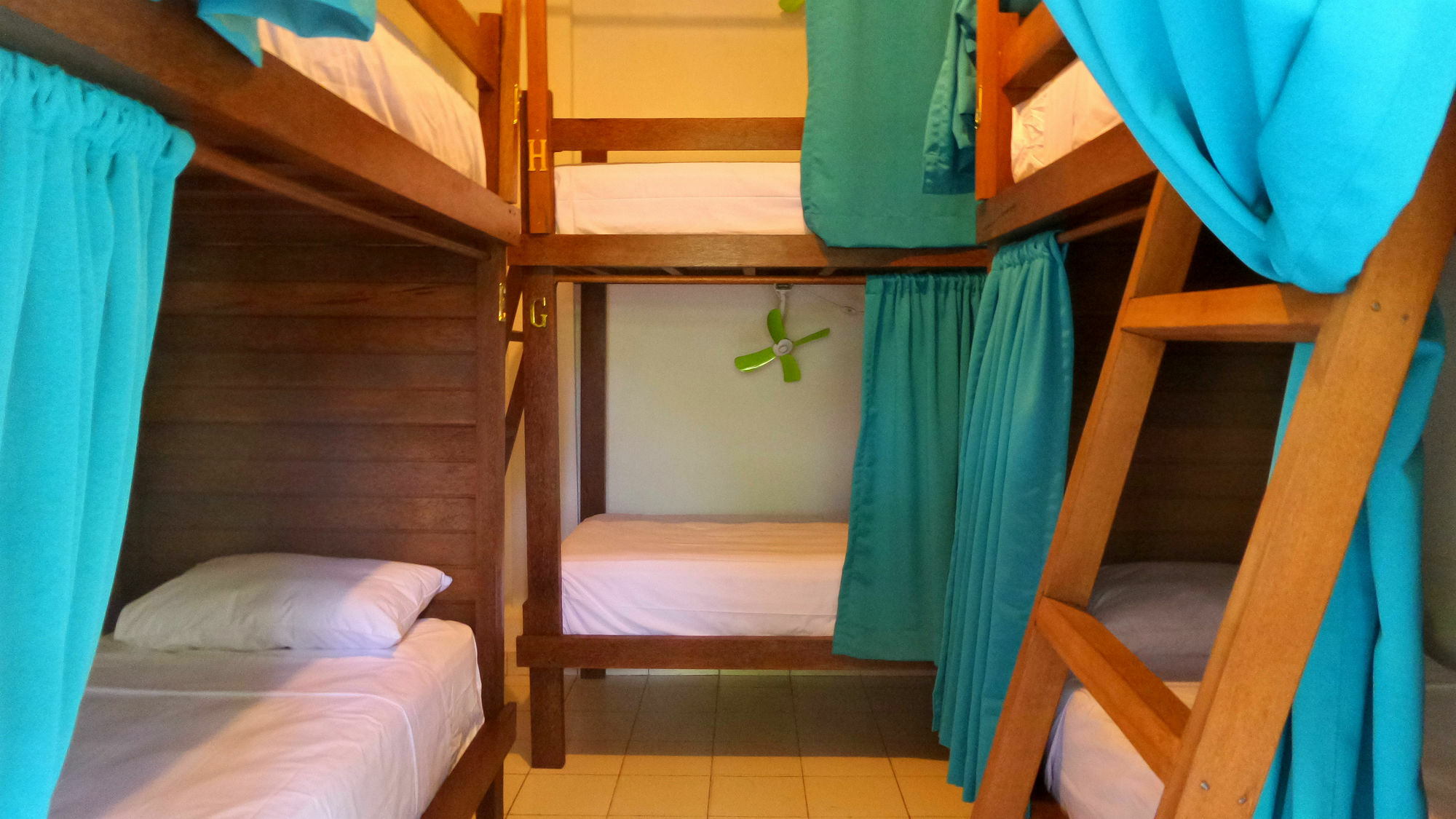 بيت شباب Friendly House Bali أوبود المظهر الخارجي الصورة