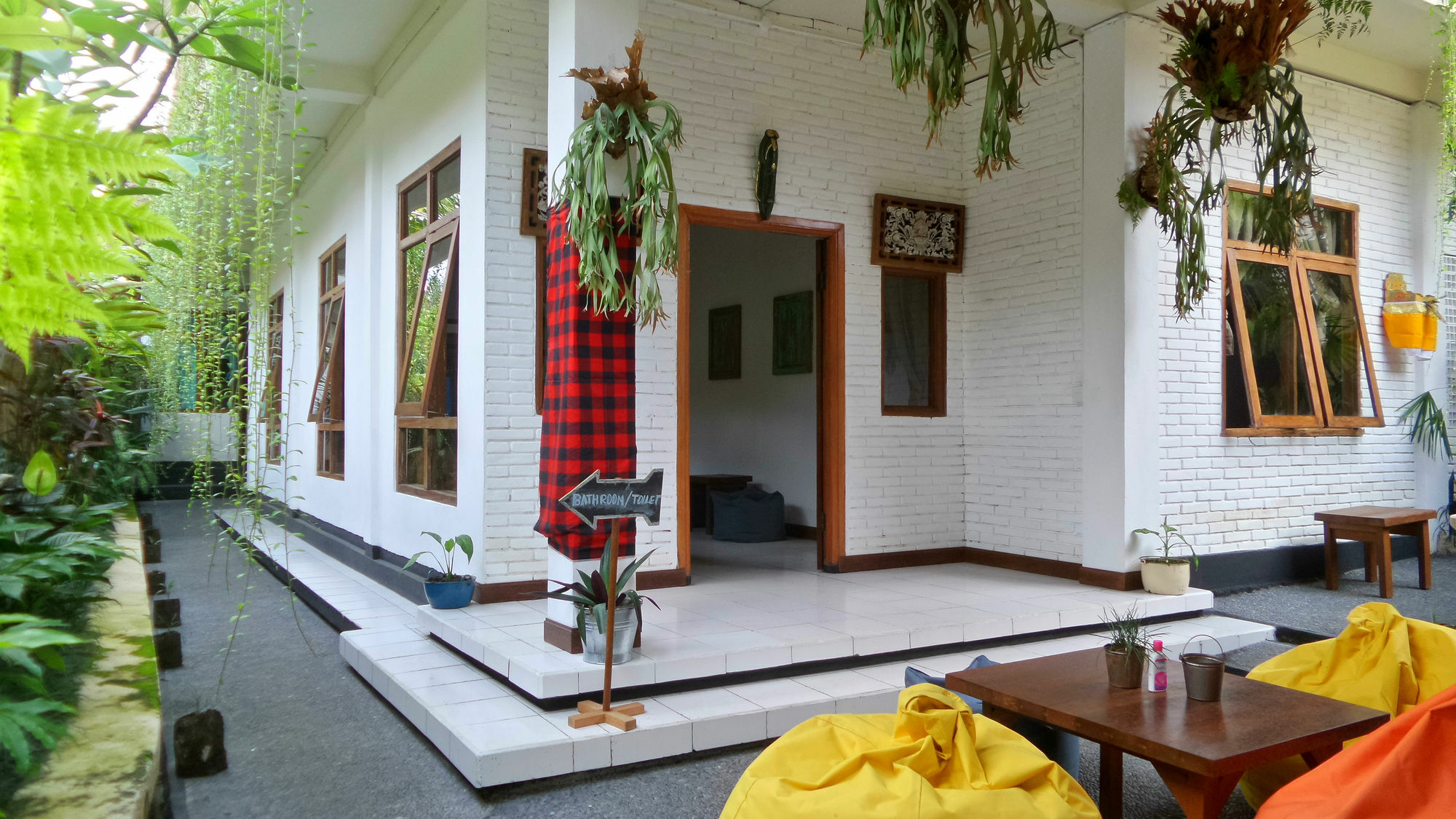بيت شباب Friendly House Bali أوبود المظهر الخارجي الصورة